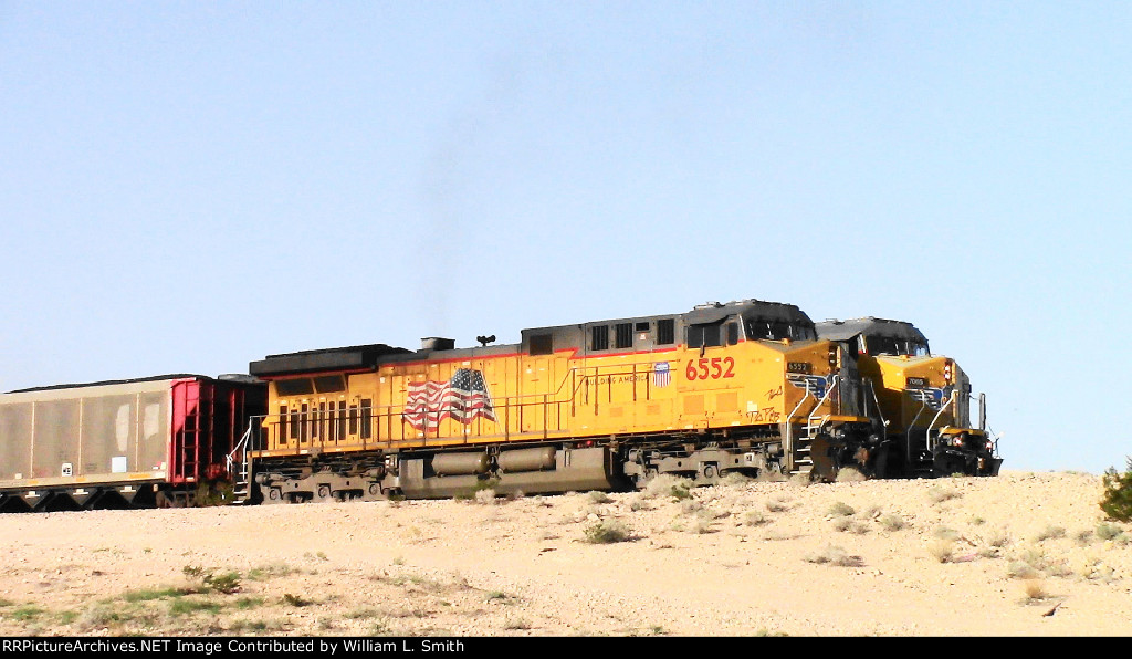 WB Unit Loaded Hooper Frt at Erie NV W-Pshr -106